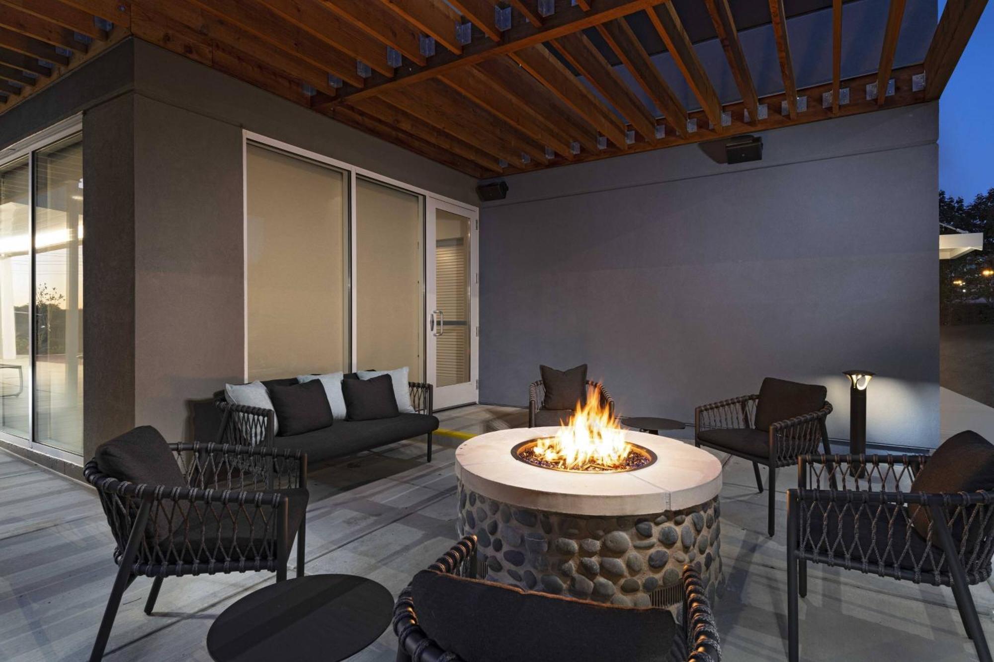 Towneplace Suites By Marriott Brentwood エクステリア 写真
